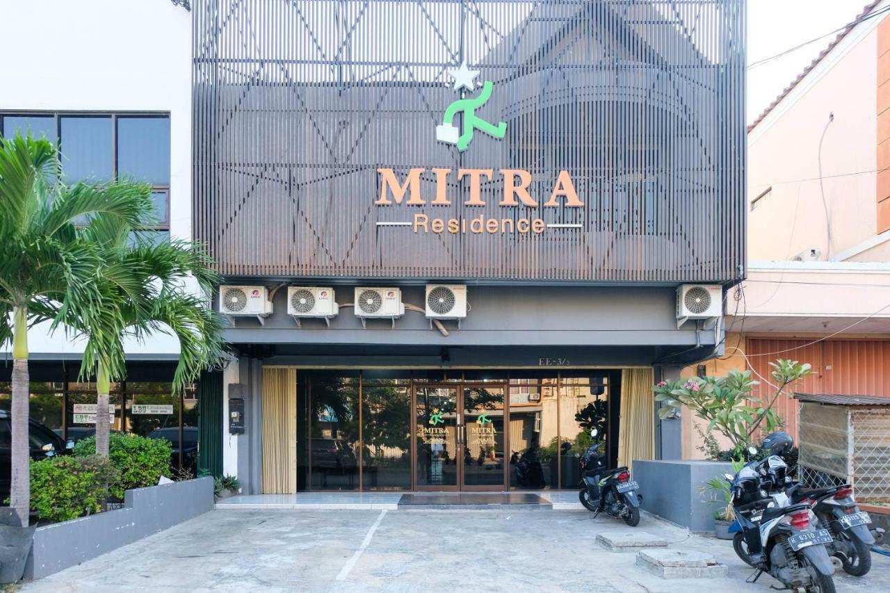Hotel RedDoorz near Ahmad Yani Airport 3 Semarang Zewnętrze zdjęcie